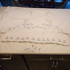 Vintage Embroidered Cross Stitch Tablecloth 116”x66” with 12 Matching Napkins
